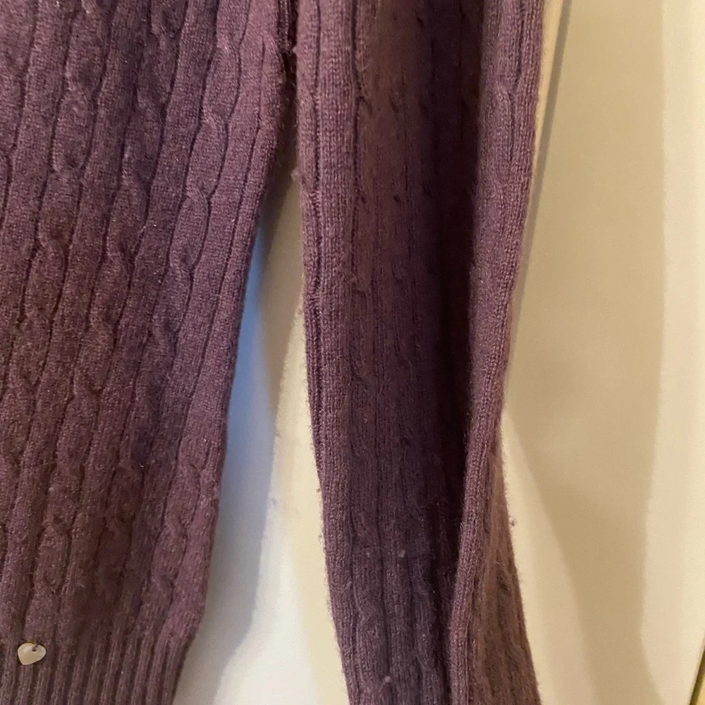 100% Cashmere Cable Knit V Neck Sweater Small Muted Purple Pullover Soft Cozy